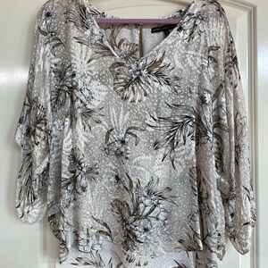 WHBM Burn out kimono top. Size large.